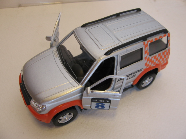 Машинка UAZ Patriot  4х4