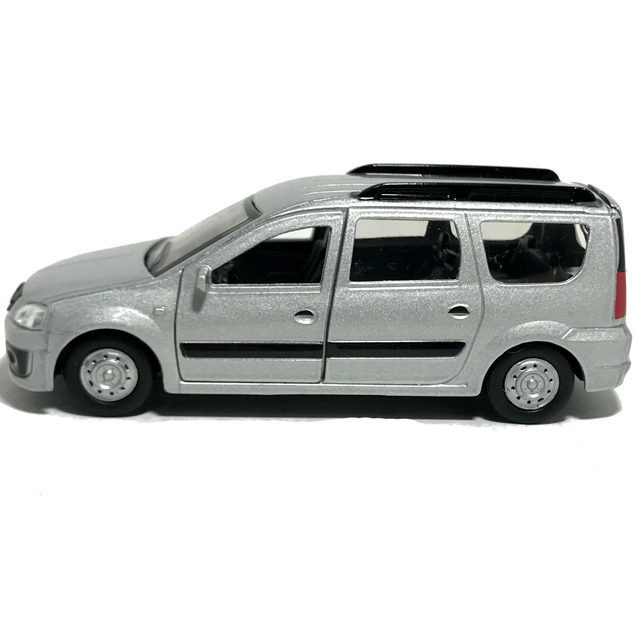 Игрушечная машинка Lada Largus серебристая