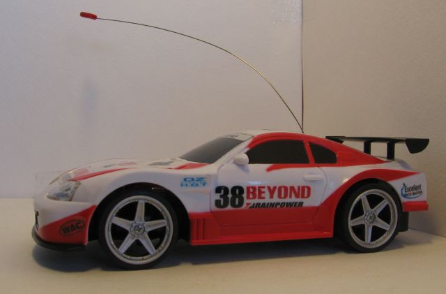 Радиоуправляемая машинка игрушка Knigt Racer