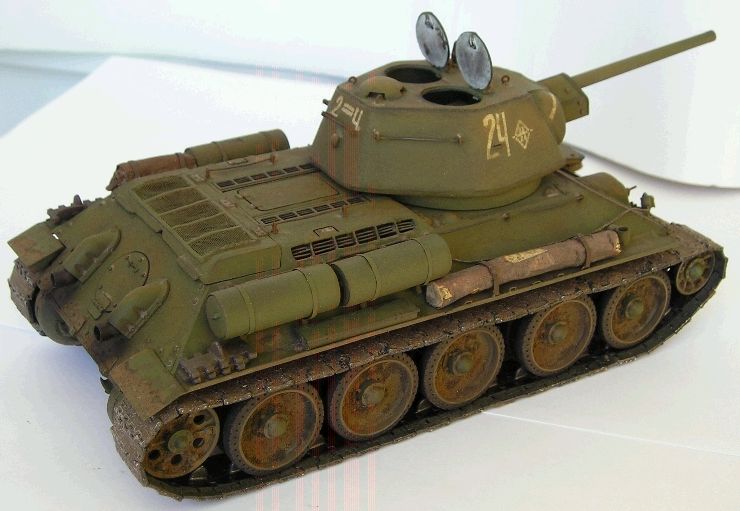 Сборная модель танка Т-34 Сборная модель танка Т-34