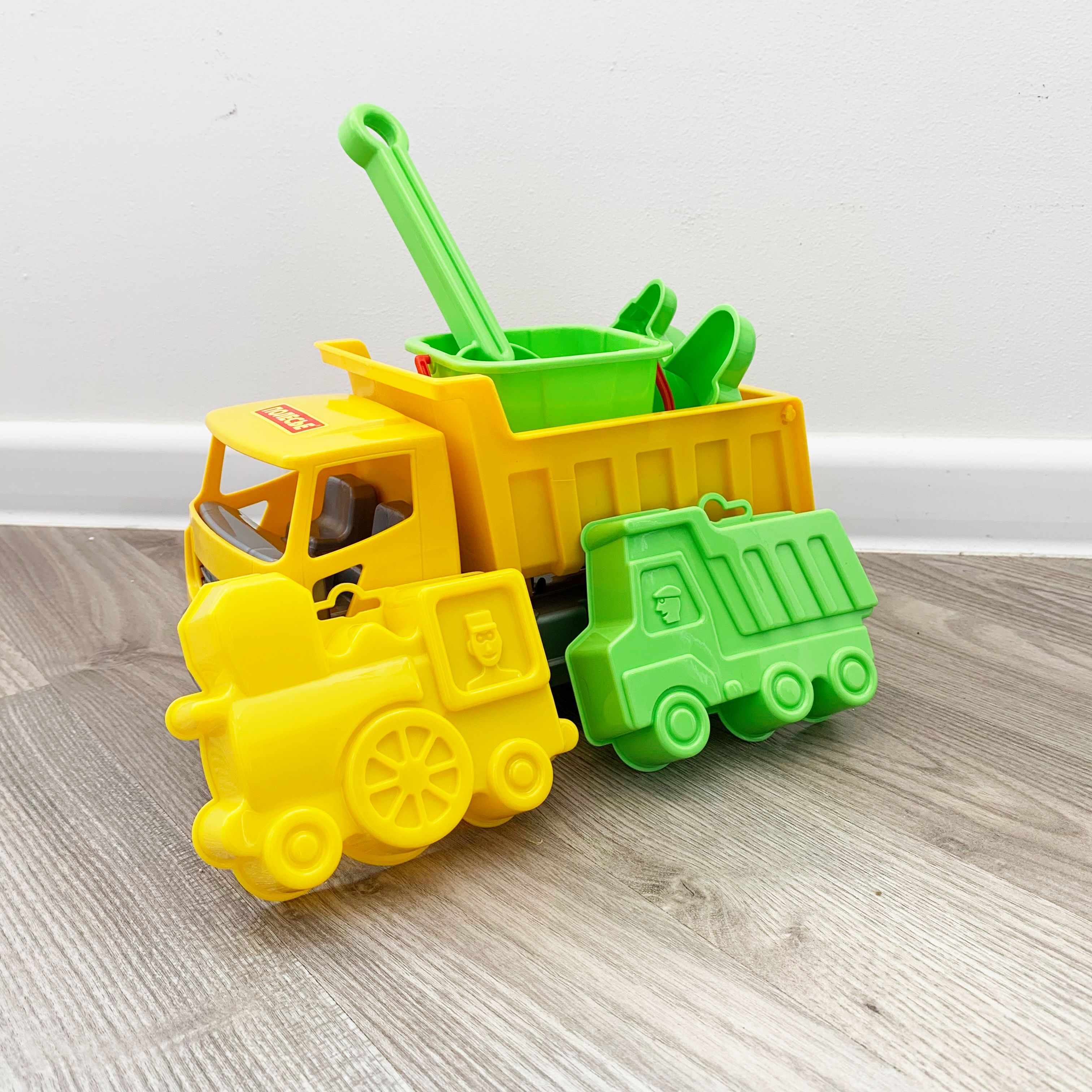 Набор для песочницы с самосвалом 26 см с закрытым бортом, 3-мя формочками, ведерком и совком
