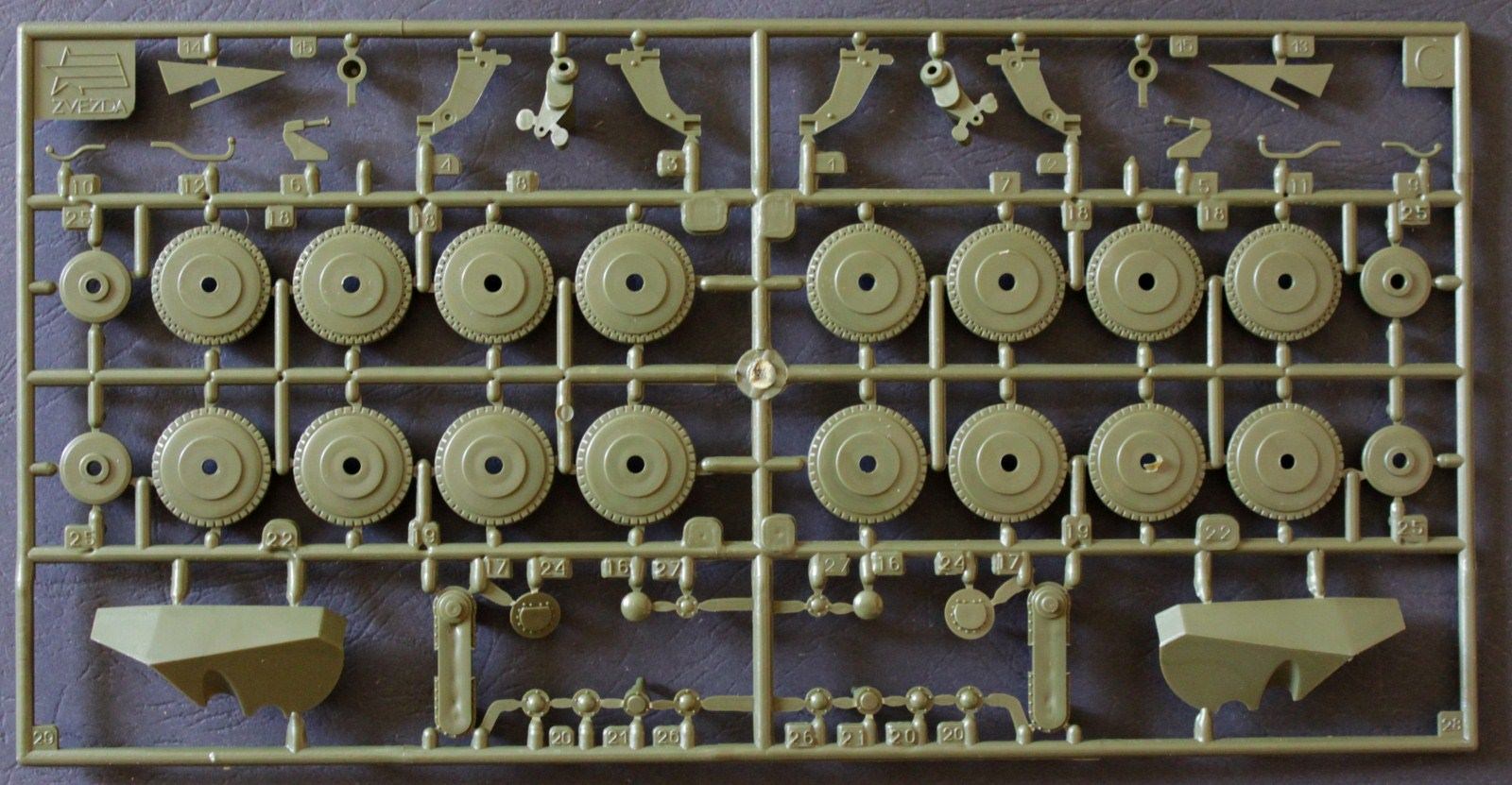 Модели танков для склеивания. Танк БТ-5. Модели танков для склеивания. Танк БТ-5.