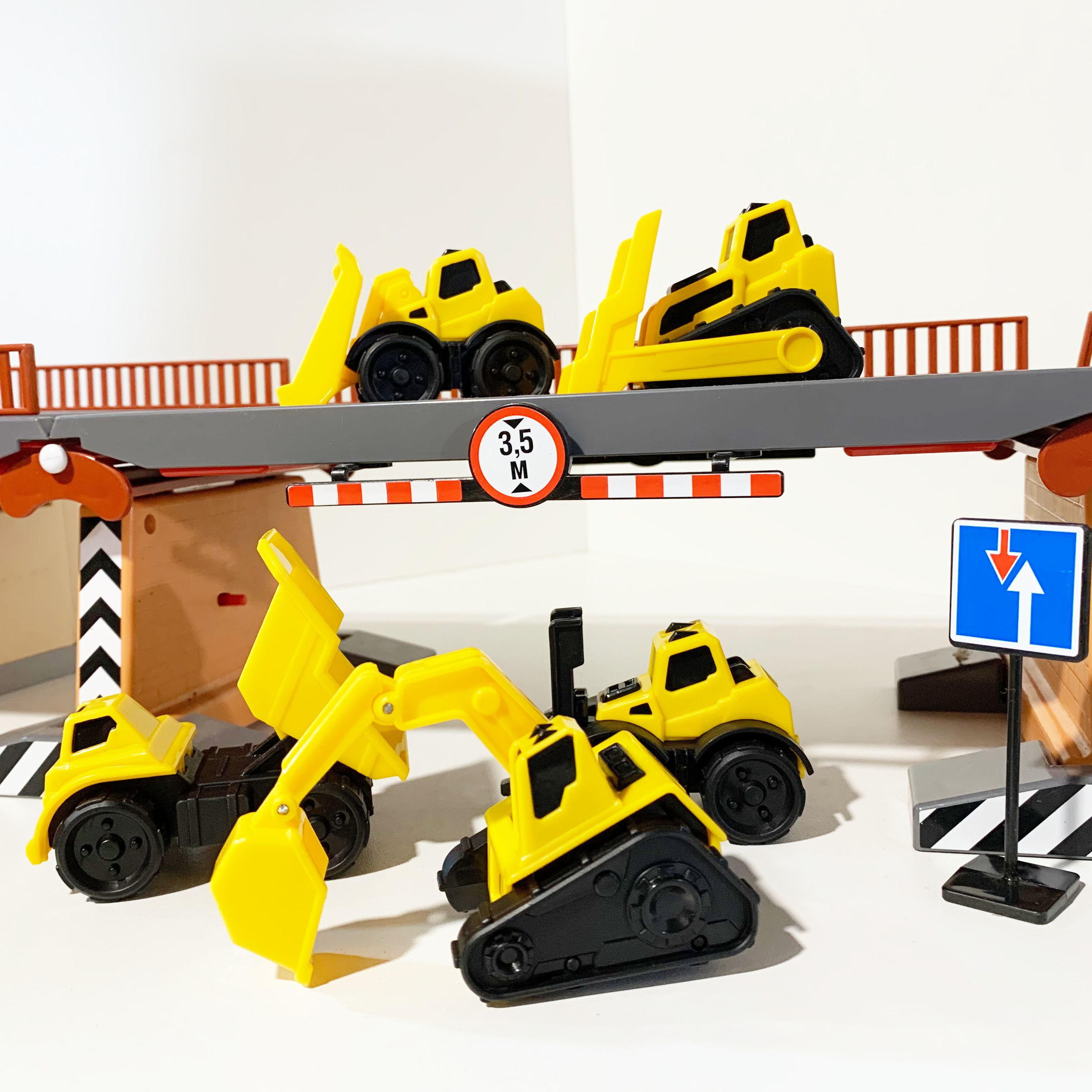 Набор 5 шт. мини строительной техники для песочницы самосвал, бульдозер, экскаватор гусеничный, вилочный погрузчик, погрузчик-грейдер Полесье