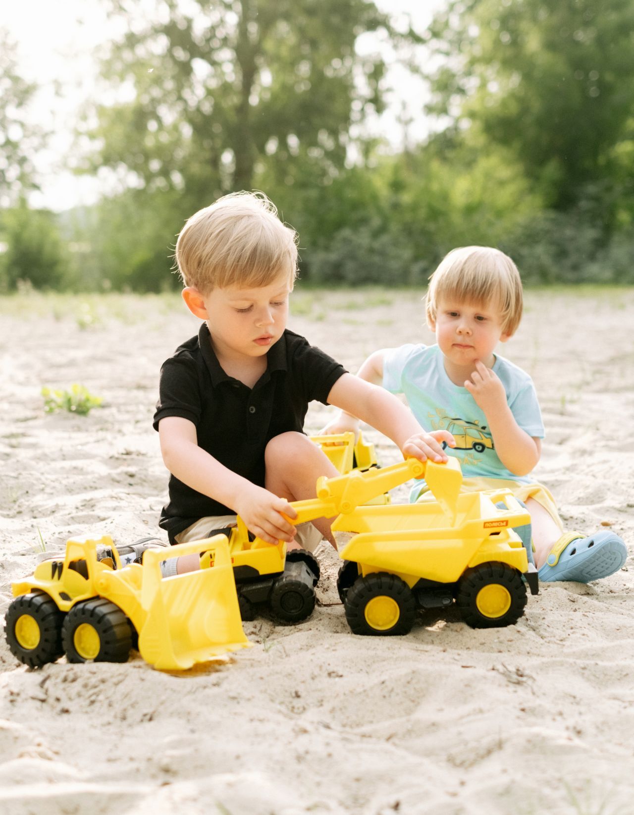 Набор 2-х машин "Строительная техника" для песочницы 26 см  Полесье  самосвал, трактор бульдозер колесный