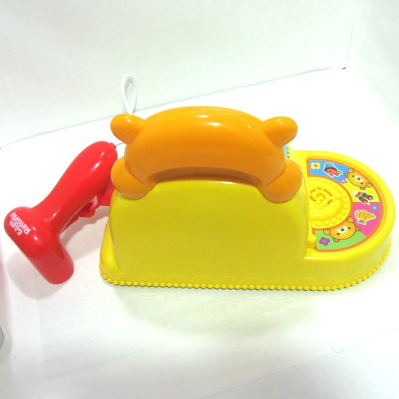 Касса детская со сканером и забавным медвежонком