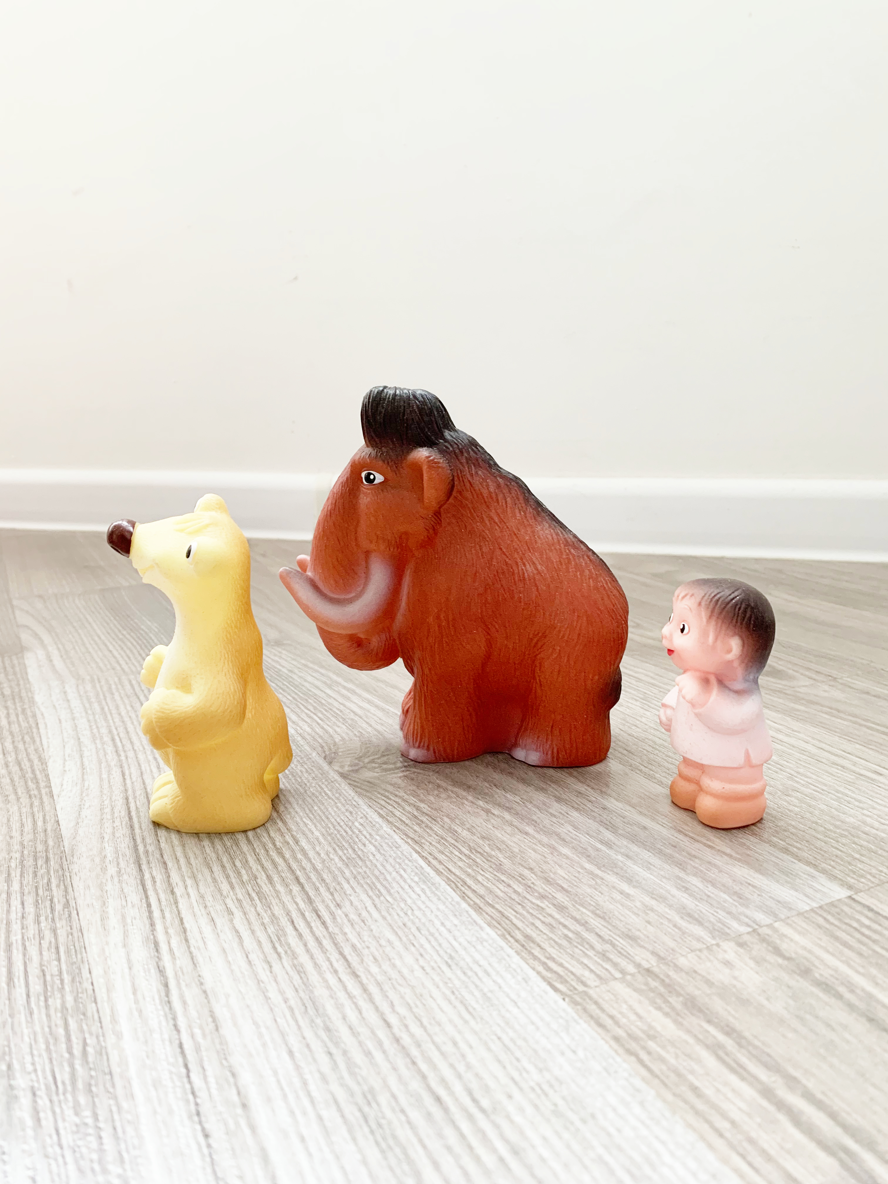 Игрушки фигурки животных ледникового периода резиновые