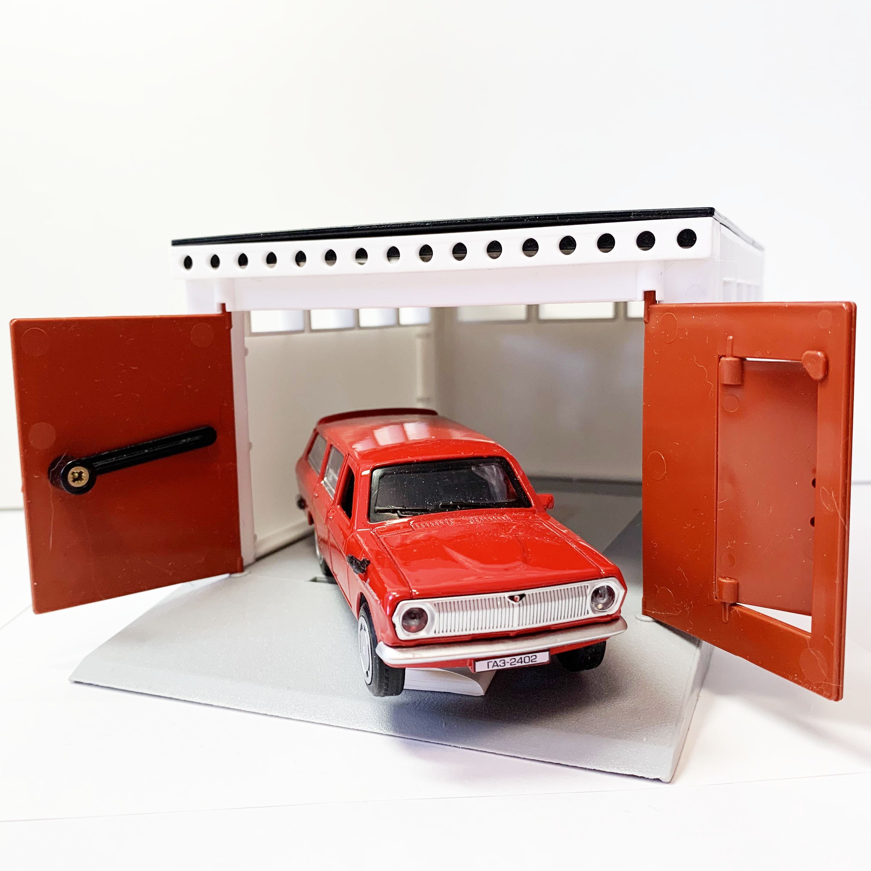 Гараж с распашными воротами и металлическая инерционная машинка Волга универсал 2402 с открывающимися дверями 12 см - красная