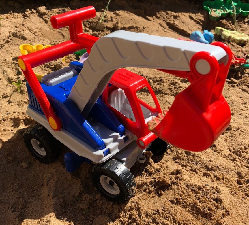 Игрушка колесный экскаватор