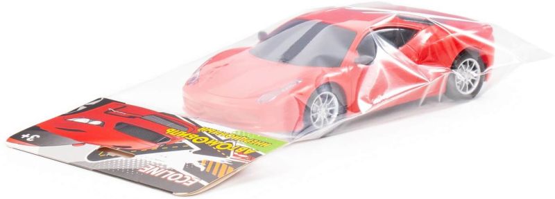Игрушечная машинка Ferrari 488 Spider упакована в полителеновую упаковку. igrushechnaya-mashinka-ferrari-488-spider-03.jpg