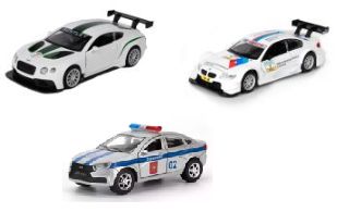 Гонщики-нарушители и патрульная машина ДПС Гонщики-нарушители и патрульная машина ДПС