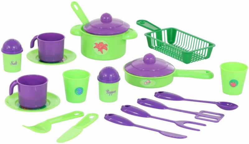 Набор посуды: кастрюля (1 шт.), сковорода (1 шт.), солонка (1 шт.), перечница (1 шт.), нож (1 шт.), вилка (1 шт.), ложка (1 шт.), блюдца (2 шт.), чашки (2 шт.), стаканы (2 шт.), кухонные приборы (4 шт.). igrushechnyj-nabor-kuhnya-disney-fei-v-korobke-02.jpg
