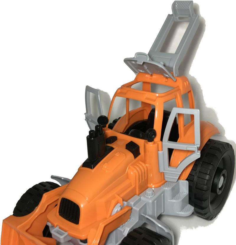 Так же у трактора открываются двери, люк, задняя рамка стекла. igrushechnyj-traktor-s-grejderom-i-pricepom-06.jpg