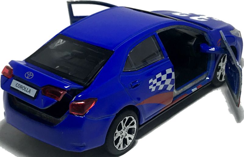 У машинки Toyota Corolla открываются две передние двери и задняя дверь багажника. igrushechnaya-sportivnaya-mashinka-toyota-corolla-05.jpg