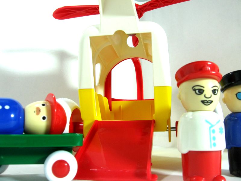 человечки фигурки для игры с вертолетом человечки фигурки для игры с вертолетом