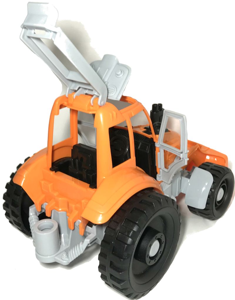 Так же у трактора открываются двери, люк, задняя рамка стекла. igrushechnyj-traktor-s-grejderom-i-pricepom-07.jpg