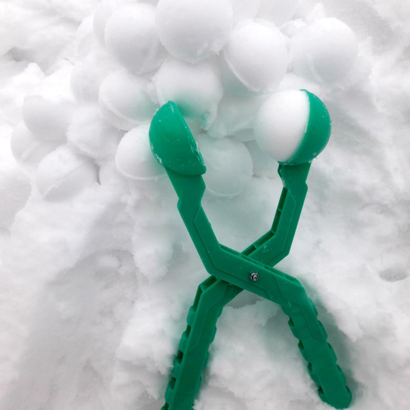 комки которые получаются лепкой снежкоделом комки которые получаются лепкой снежкоделом