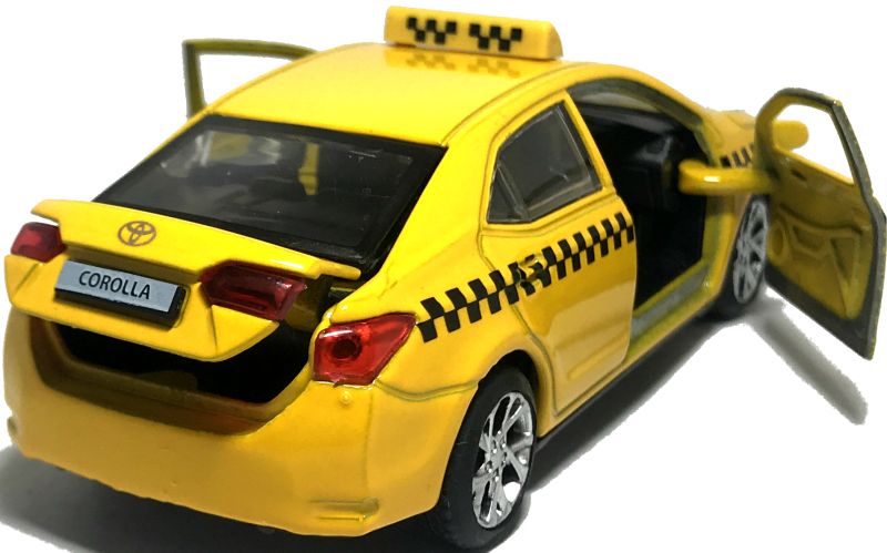 У машинки Toyota Corolla Такси открываются две передние двери и задняя дверь багажника. В багажник Toyota Corolla Такси можно положить различные предметы мини предметы. igrushechnaya-mashinka-toyota-corolla-taksi-05.jpg