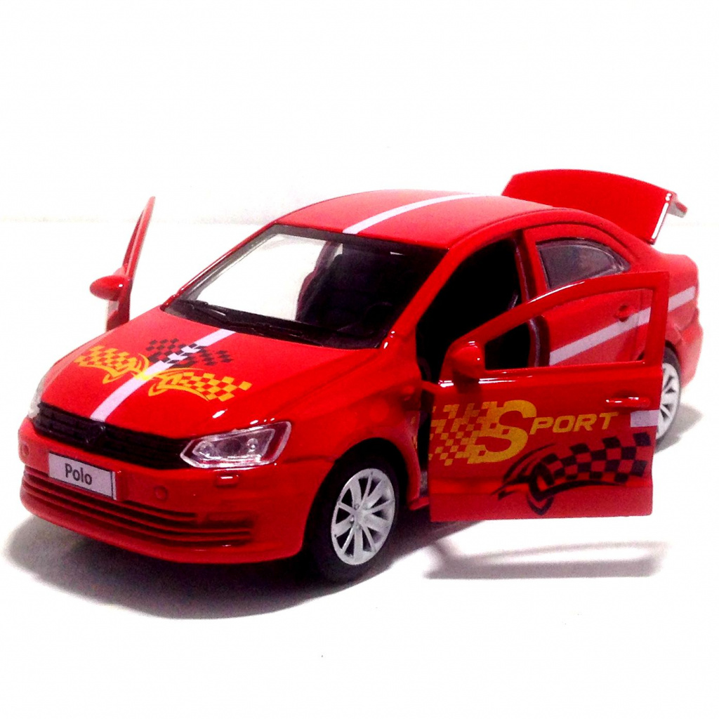 У машинки открываются две передние двери и багажник. igrushechnaya-mashinka-ralli-volkswagen-polo-05.jpg