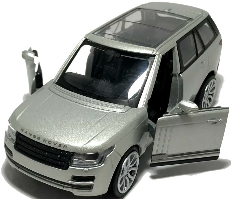 У машинки Range Rover открываются две передние двери. igrushechnaya-mashinka-range-rover-serebristaya-04.jpg